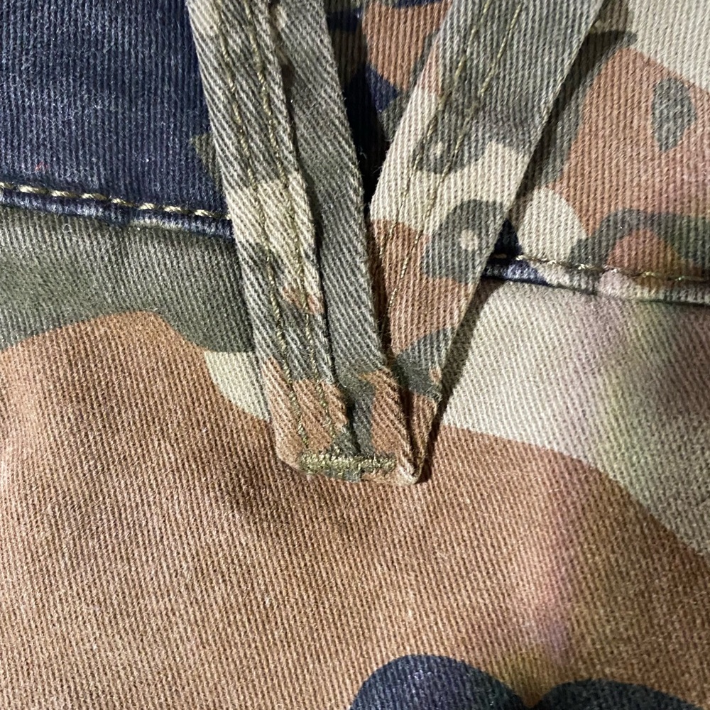 VOLCOM Jeans SIZE 5 Army Print pants - Picture 12 of 16